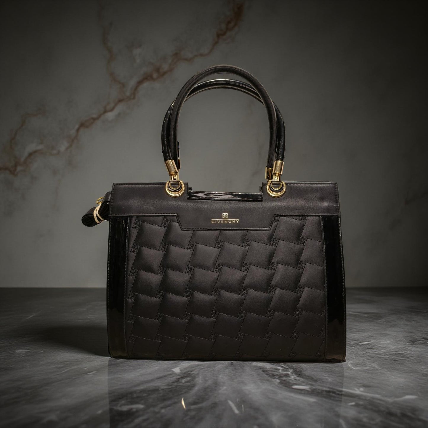 GIVENCHY