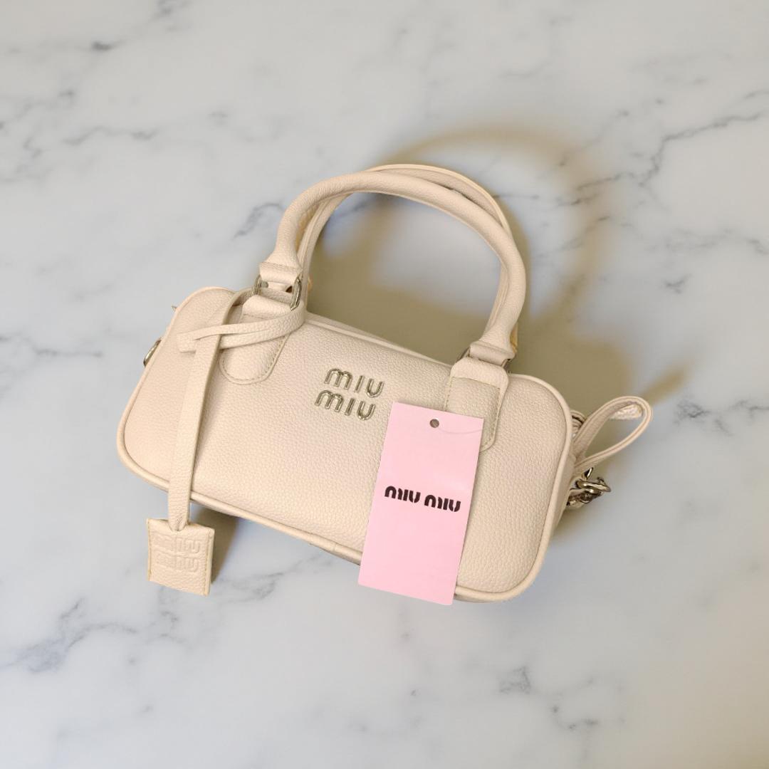 Miu Miu s